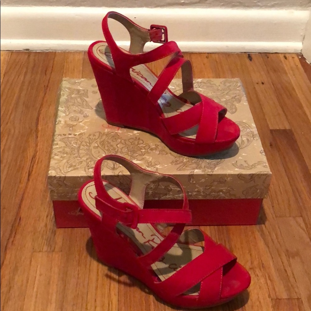 American Rag Red Wedges
